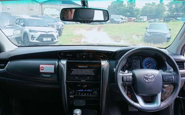 TOYOTA FORTUNER 2.4 VRZ