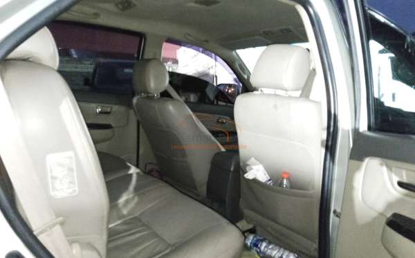 TOYOTA FORTUNER 2.7 G LUX