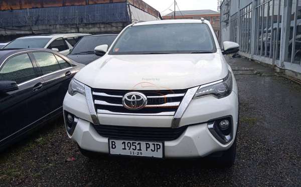 TOYOTA FORTUNER G 2.4