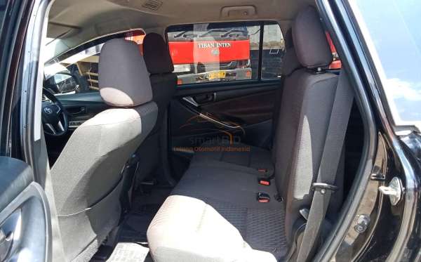 TOYOTA INNOVA 2.4 G