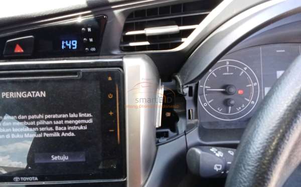 TOYOTA INNOVA 2.4 G