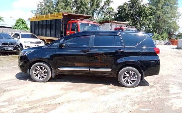 TOYOTA INNOVA 2.4 G