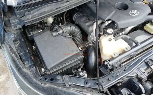 TOYOTA INNOVA 2.4 G