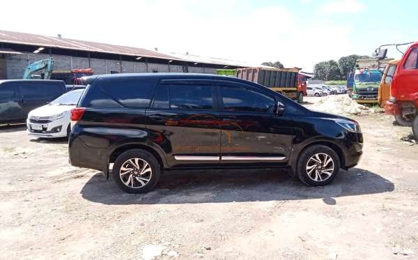 TOYOTA INNOVA 2.4 G
