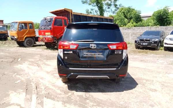 TOYOTA INNOVA 2.4 G