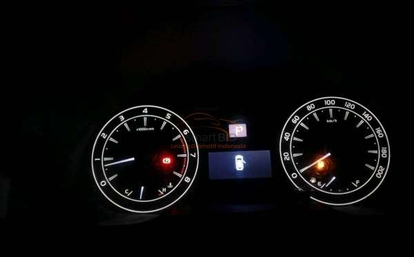 TOYOTA INNOVA