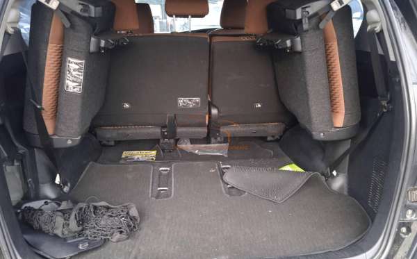 TOYOTA KIJANG INNOVA G