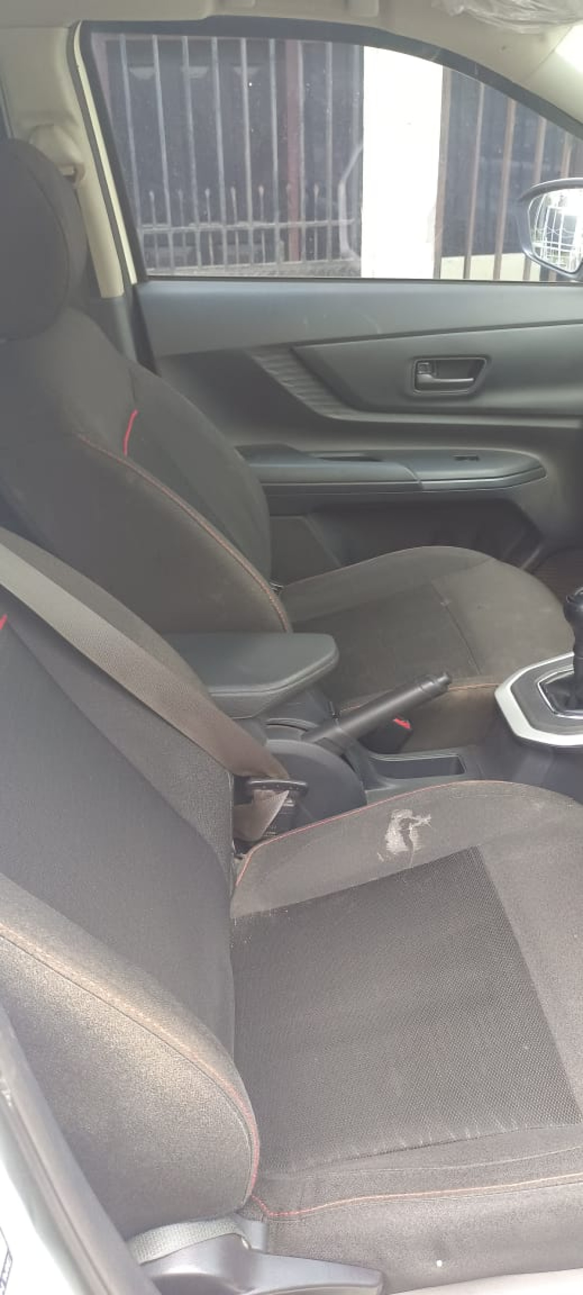 DAIHATSU XENIA  R
