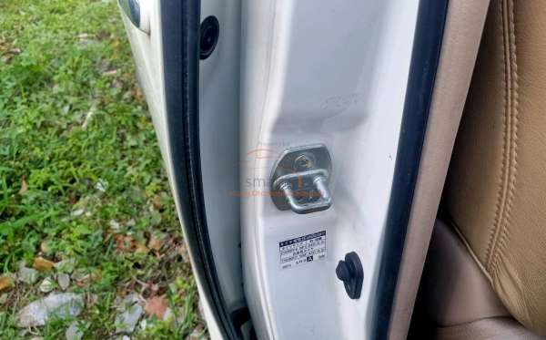 TOYOTA ALPHARD 2.4 X