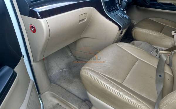 TOYOTA ALPHARD 2.4 X