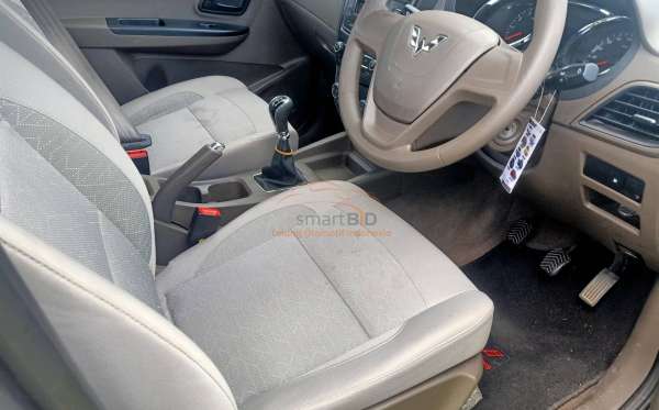 WULING CONFERO 1.5 DB MY (4X2)