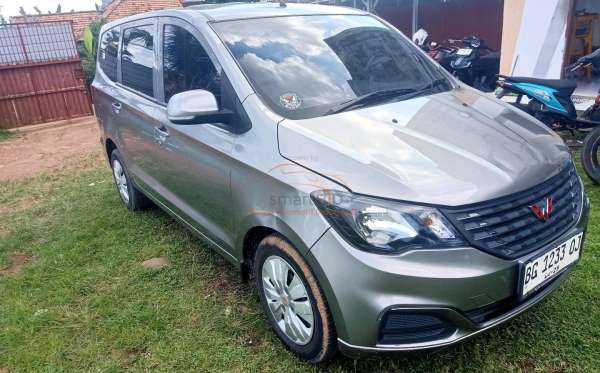 WULING CONFERO 1.5 DB MY (4X2)