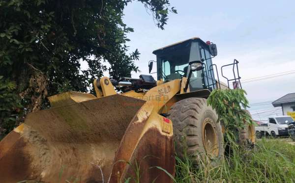 CATERPILLAR LOADER