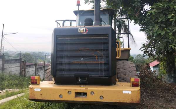 CATERPILLAR LOADER