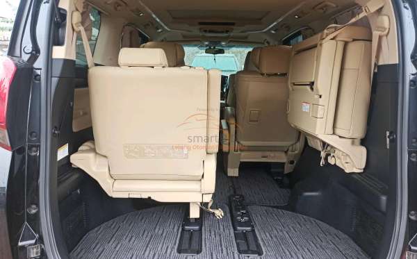 TOYOTA ALPHARD 2.5 G