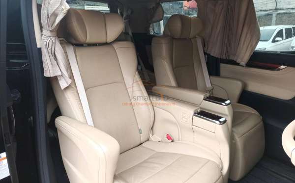 TOYOTA ALPHARD 2.5 G