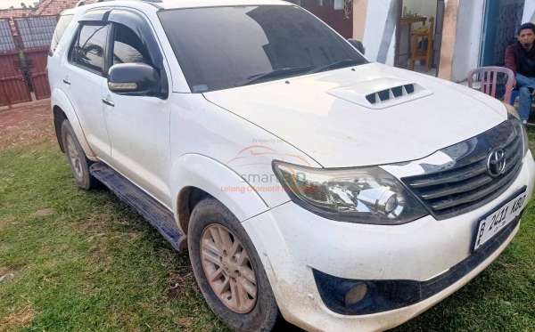 TOYOTA FORTUNER 2.5G AT
