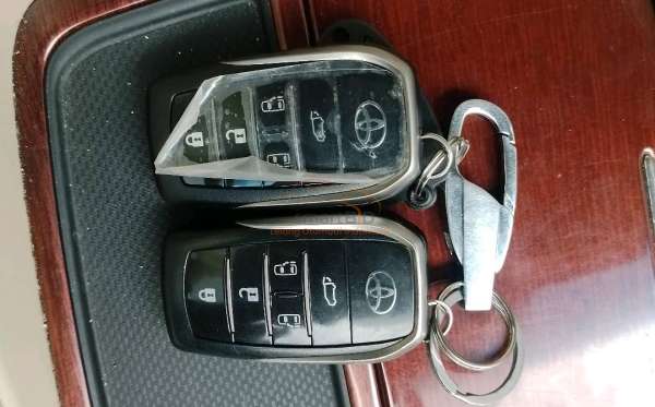 TOYOTA ALPHARD 2.5 G