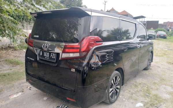 TOYOTA ALPHARD 2.5 G