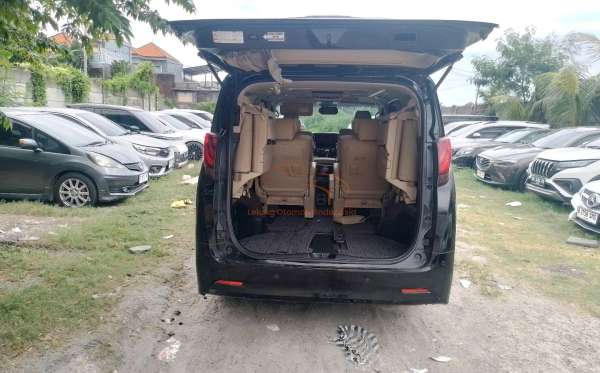 TOYOTA ALPHARD 2.5 G