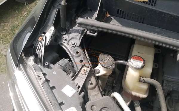 TOYOTA ALPHARD 2.5 G