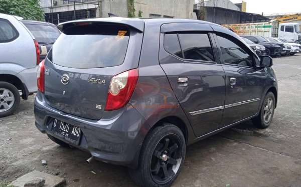 DAIHATSU AYLA 1.0 X