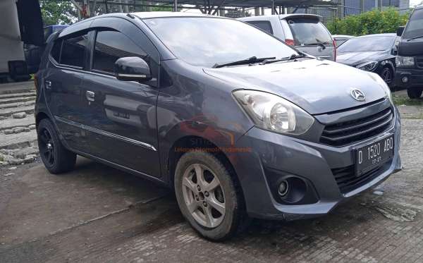 DAIHATSU AYLA 1.0 X
