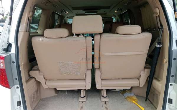 TOYOTA ALPHARD 2.4