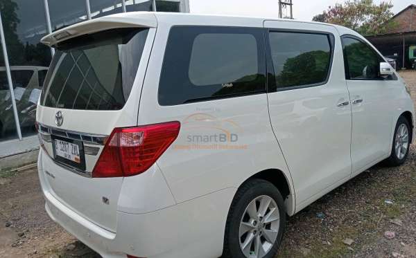 TOYOTA ALPHARD 2.4