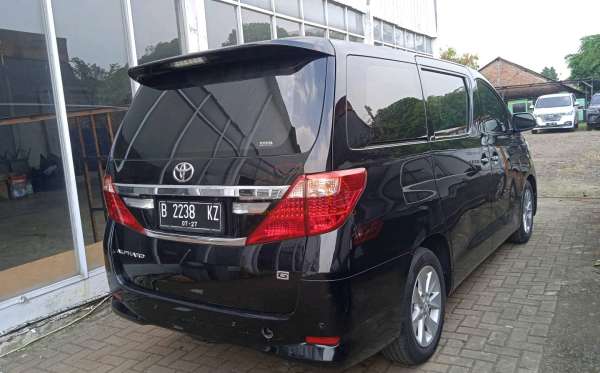 TOYOTA ALPHARD 2.4