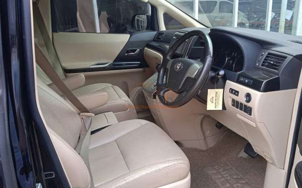TOYOTA ALPHARD 2.4