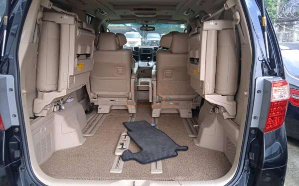 TOYOTA ALPHARD 2.4