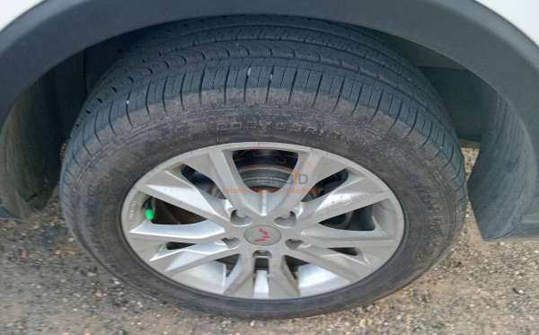 WULING CORTEZ 1.5 LUX