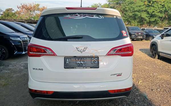 WULING CORTEZ 1.5 LUX