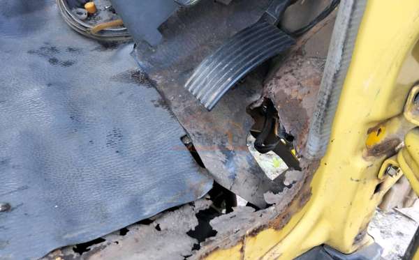 MITSUBISHI  FE  75 SHDX