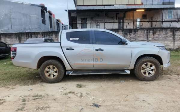 MITSUBISHI DC GLS 4X4