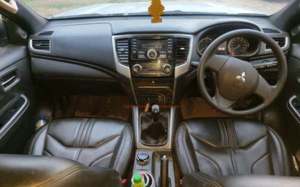 MITSUBISHI DC GLS 4X4