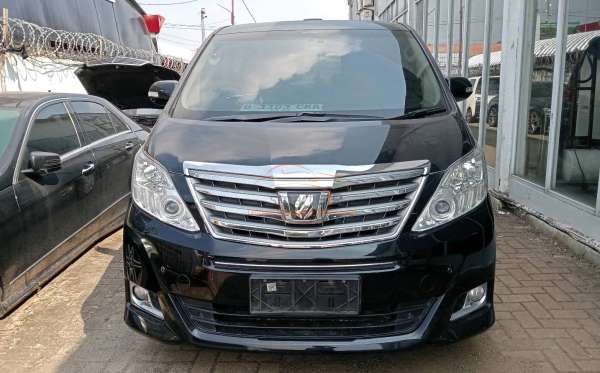TOYOTA ALPHARD 2.4