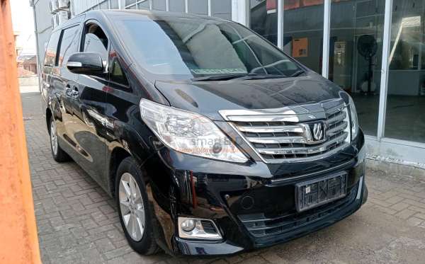 TOYOTA ALPHARD 2.4