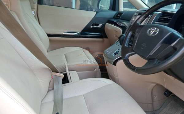 TOYOTA ALPHARD 2.4