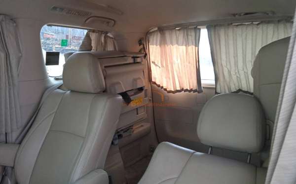 TOYOTA ALPHARD 2.4 X
