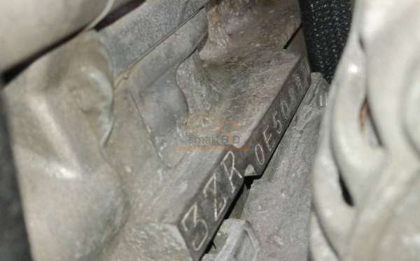 TOYOTA VOXY 2.0 AT