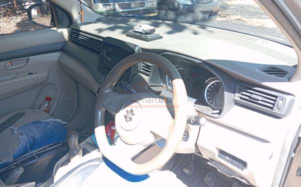 SUZUKI ERTIGA