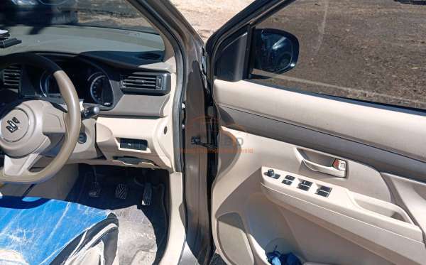 SUZUKI ERTIGA