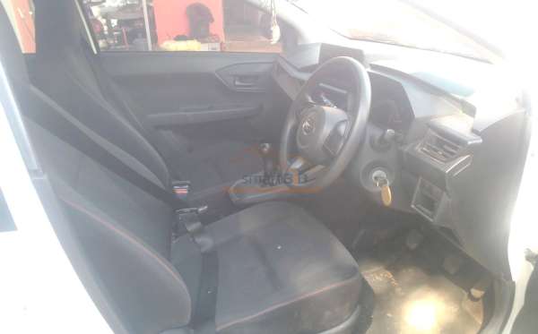 DAIHATSU AYLA AYLA 1.0 M