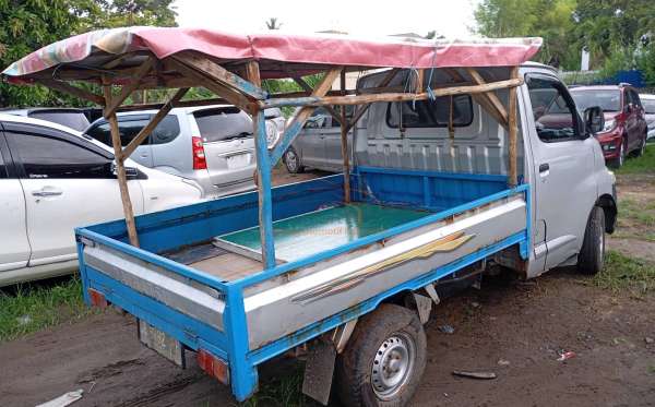 DAIHATSU GRAN MAX