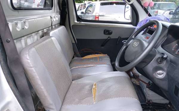DAIHATSU GRAN MAX