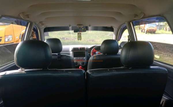 DAIHATSU XENIA