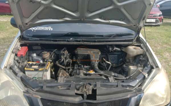 DAIHATSU XENIA