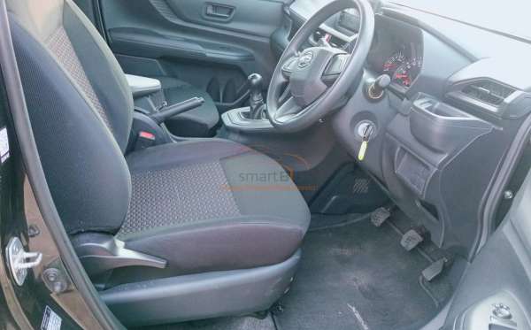DAIHATSU XENIA X